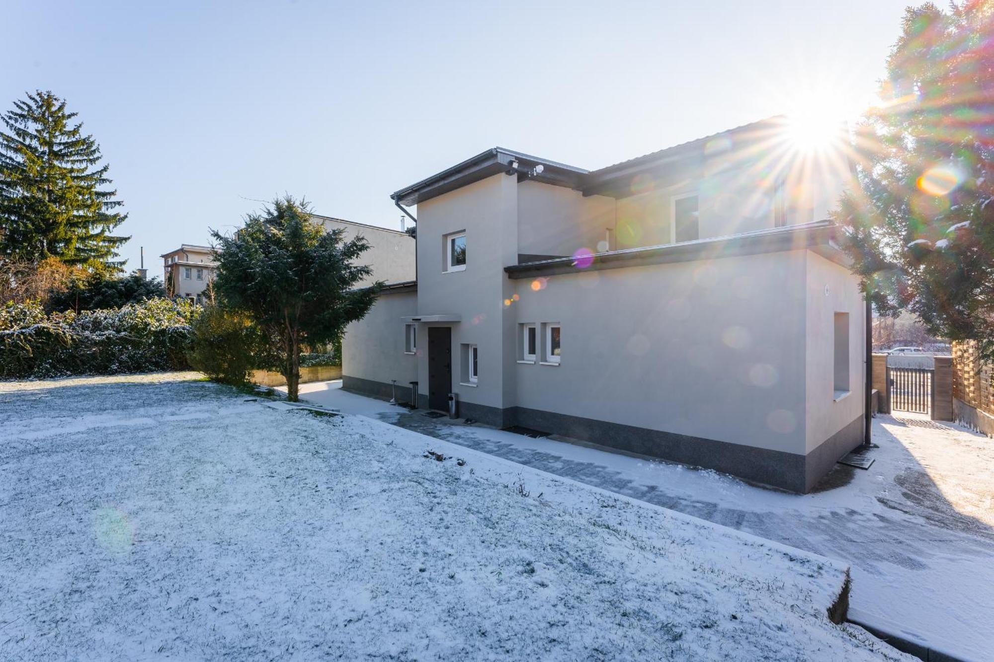 Apartmany Modrany Prag Exterior foto